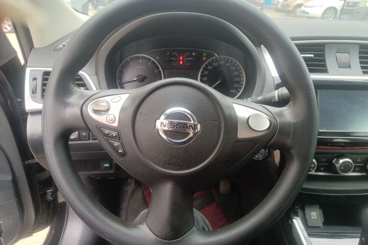 日产 轩逸 2016款 1.6XV CVT智享版中控内饰13