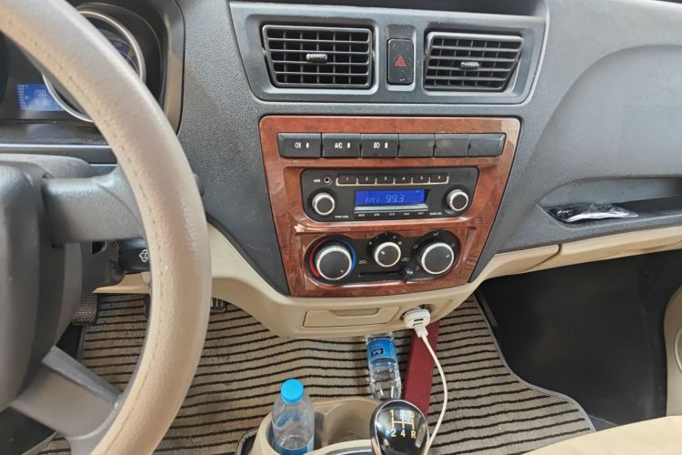 长安凯程 长安睿行M80 2014款 1.5L标准型4G15S中控内饰16