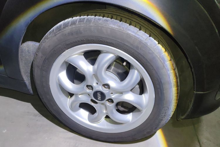 MINI Clubman 2011款 1.6L COOPER Fun车身外观10