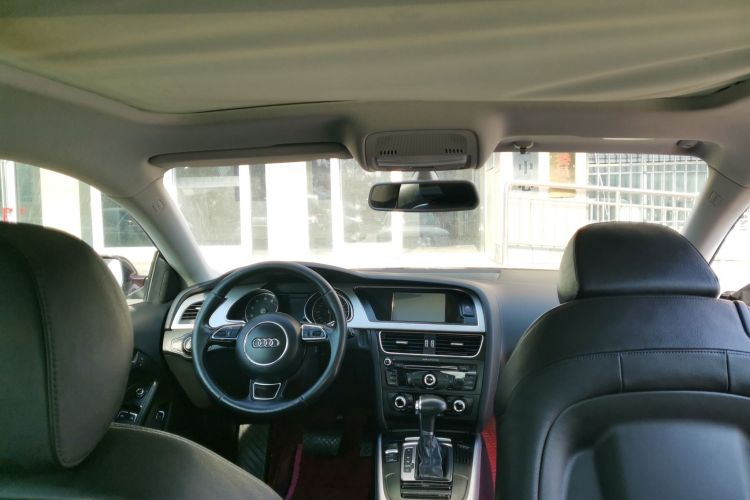 奥迪A5 2014款 Coupe 45 TFSI中控内饰22