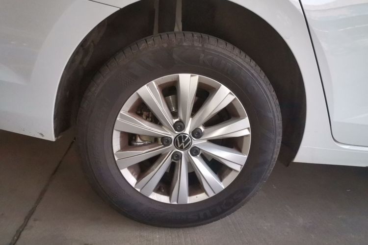 大众 朗逸 2025款 新锐 1.5L 出众新逸版车身外观6008