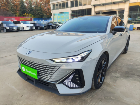 长安UNI-V 2022款 1.5T 智慧领航型