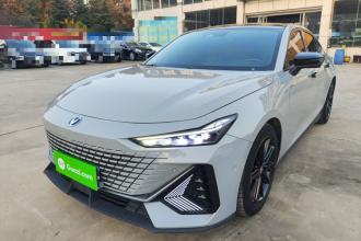 长安UNI-V 2022款 1.5T 智慧领航型