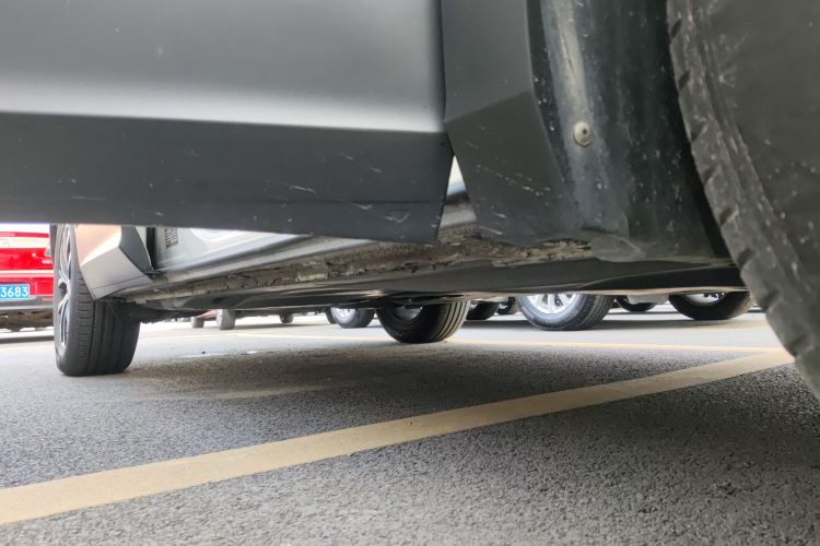 大众 途观L 2018款 330TSI 自动两驱豪华版局部细节9001