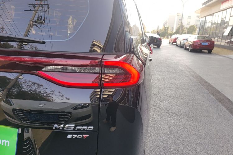 广汽传祺 传祺M6 2023款 PRO 270T DCT精英版车身外观9