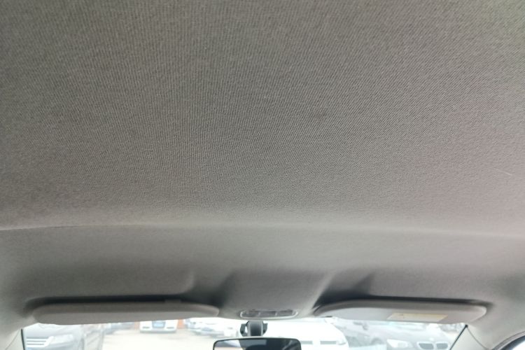 标致301 2016款 1.6L 自动舒适版局部细节22