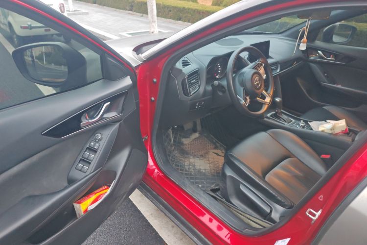 马自达CX-4 2021款 2.0L 自动两驱蓝天探索版中控内饰20