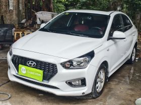 现代 瑞纳 2017款 1.4L 手动焕彩天窗版 国V