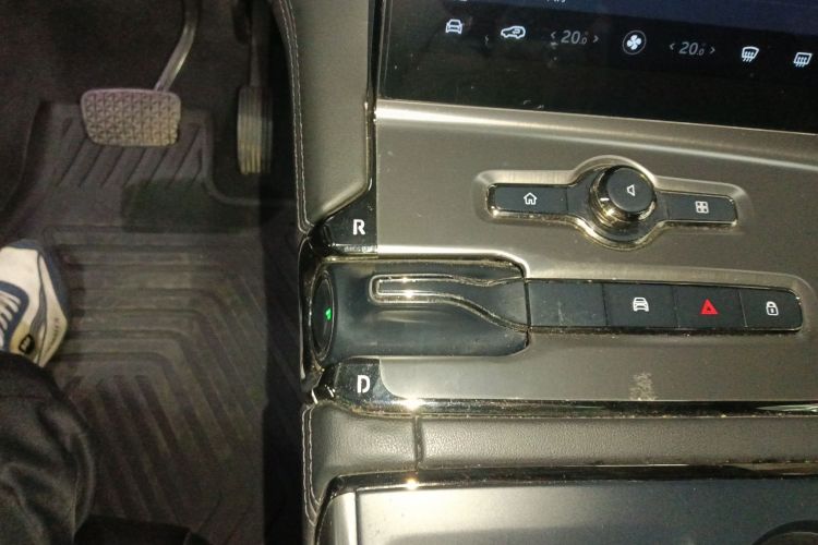 蔚来ES6 2020款 600KM 运动版中控内饰18