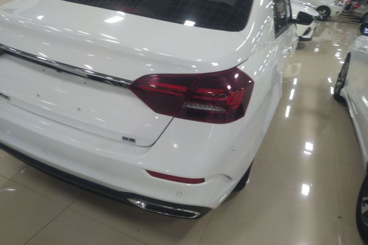 吉利汽车 帝豪 2021款 UP 1.5L CVT豪华型车身外观9