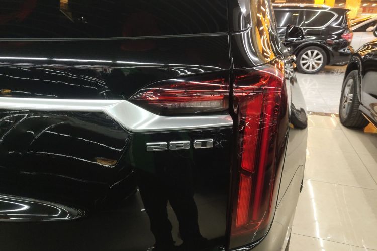 凯迪拉克XT6 2021款 28T 六座四驱豪华型车身外观6006