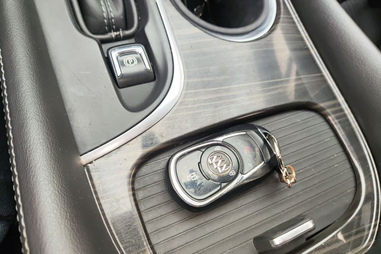 别克 昂科威 2019款 20T 两驱领先型 国V中控内饰7001