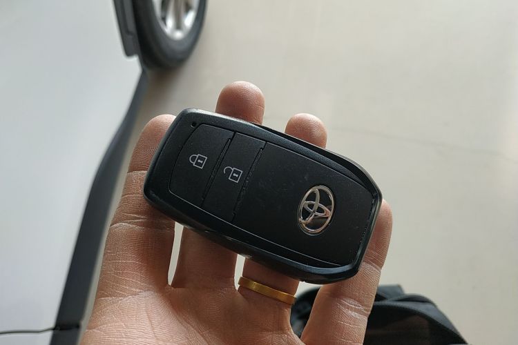 丰田 卡罗拉锐放 2024款 2.0L 智能电混双擎 先锋版中控内饰11