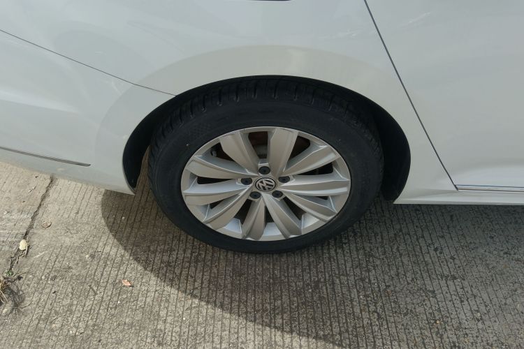 大众 帕萨特 2019款 330TSI 精英版 国VI车身外观6008