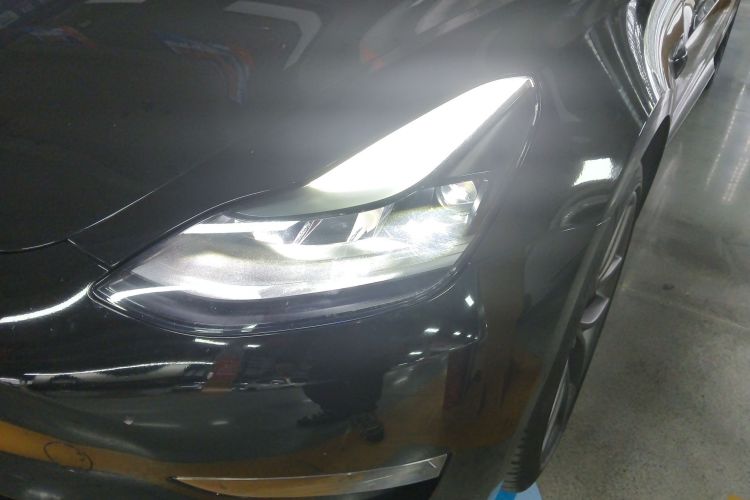 特斯拉 Model 3 2022款 Performance高性能全轮驱动版局部细节36