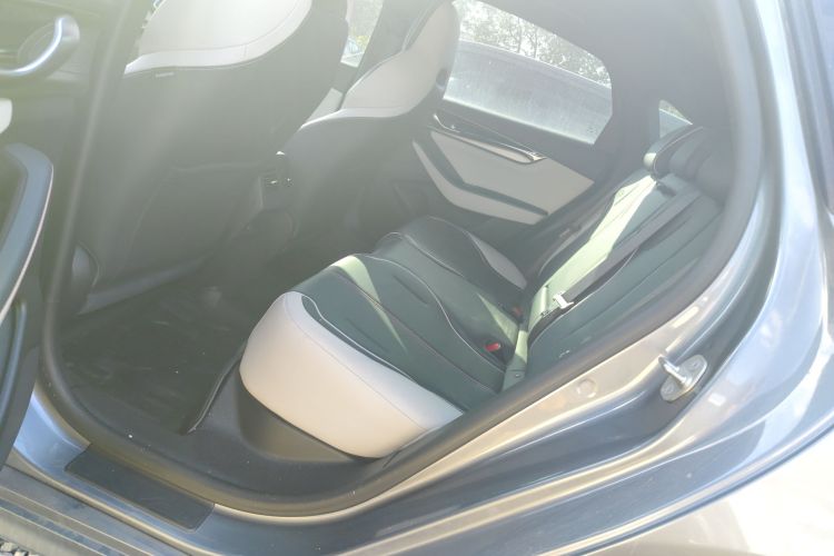 比亚迪 秦PLUS 2021款 EV 400KM 豪华型中控内饰7004