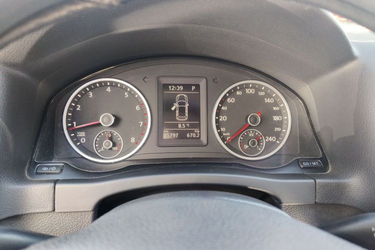 大众 途观 2017款 300TSI 自动两驱丝绸之路风尚版中控内饰14