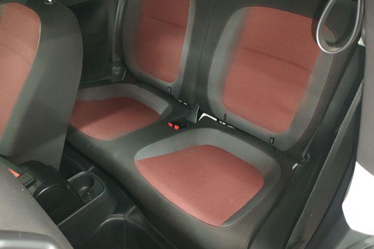 大众 甲壳虫 2014款 1.4TSI 时尚型中控内饰21