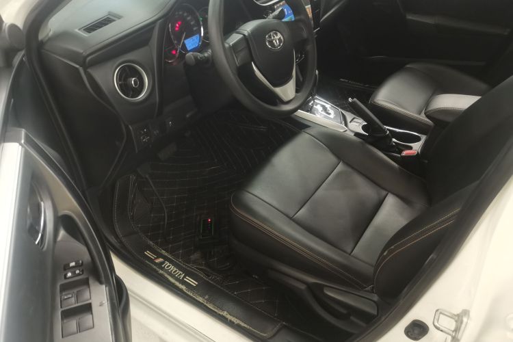 丰田 卡罗拉 2018款 1.2T S-CVT GL智享版中控内饰20
