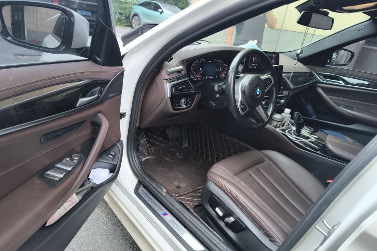 宝马5系 2020款 525Li M运动套装中控内饰7003