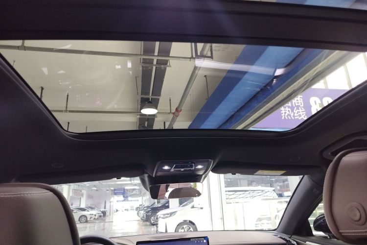 比亚迪 汉 2025款 DM-i 125KM尊贵型局部细节22