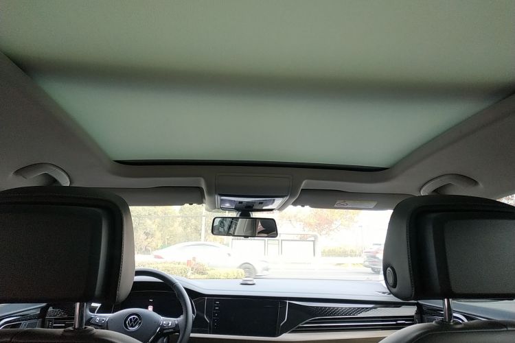 大众 帕萨特 2021款 330TSI 豪华版中控内饰22