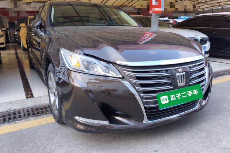 丰田 皇冠 2015款 2.0T 时尚版车身外观6002