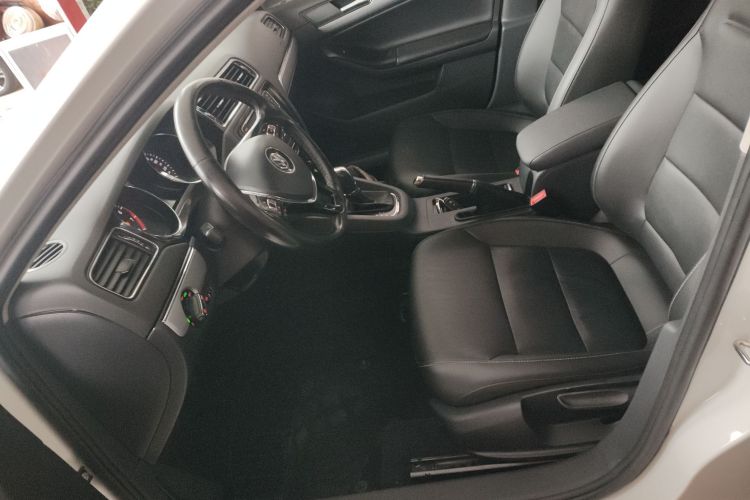 大众 速腾 2018款 1.6L 自动舒适型局部细节19