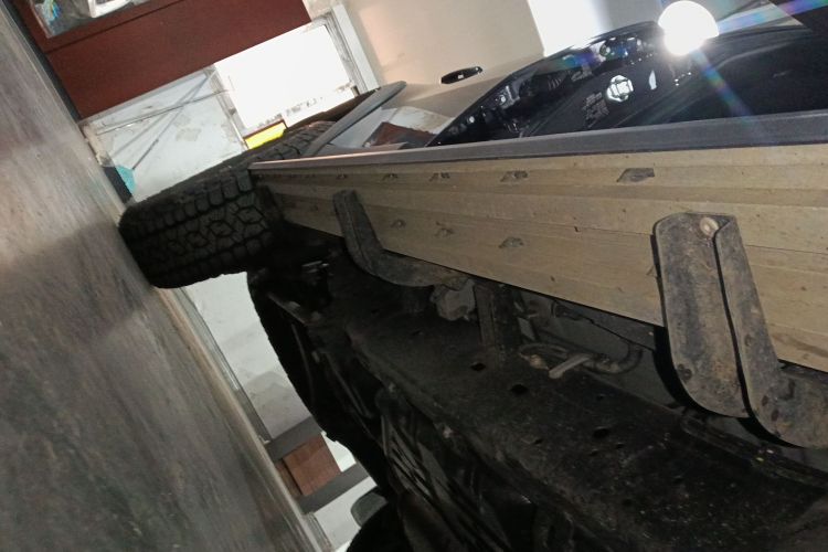 丰田 普拉多 2024款 2.4T 悍野WX版 6座局部细节9001