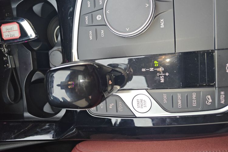 宝马X3 2023款 改款 xDrive30i 领先型 M曜夜套装中控内饰18