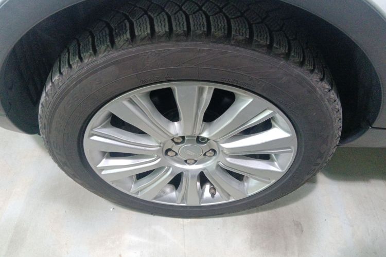 路虎 揽胜极光 2018款 240PS SE 智耀版车身外观6007