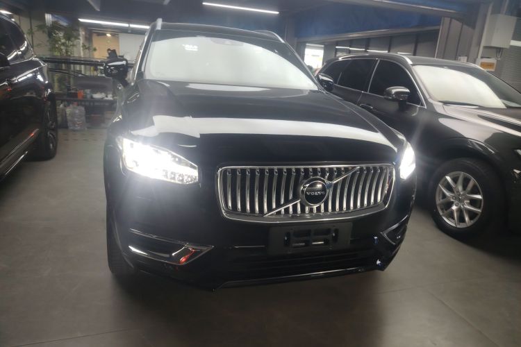 沃尔沃XC90 2022款 B6 智逸豪华版 7座车身外观2