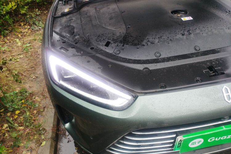 鸿蒙智行 问界M5 2023款 增程四驱智驾版局部细节9006