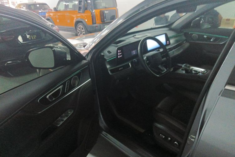 奇瑞 瑞虎8 PRO 2024款 冠军版 290T 两驱巅峰版 7座中控内饰20