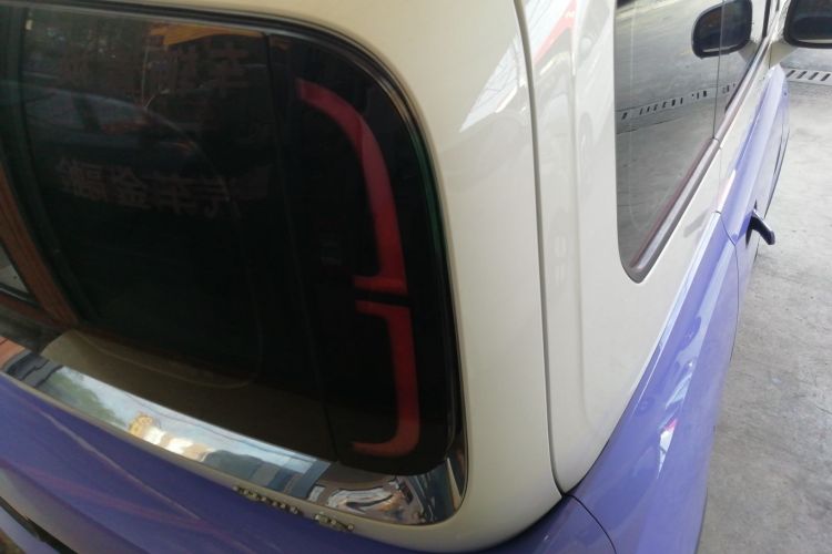 宝骏KiWi EV 2023款 大疆版 三元锂车身外观9