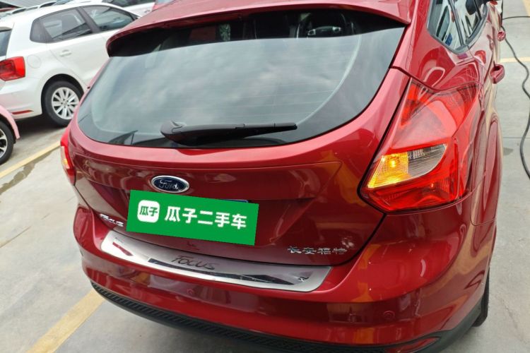 福特 福克斯 2012款 两厢 1.6L 手动风尚型车身外观6004