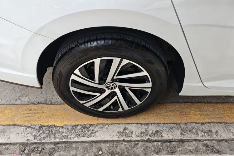 大众 朗逸 2023款 280TSI DSG满逸版车身外观6008