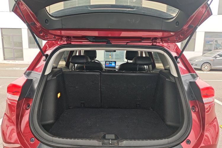 雪佛兰 创酷 2019款 Redline 335T CVT潮版 国VI机舱底盘23