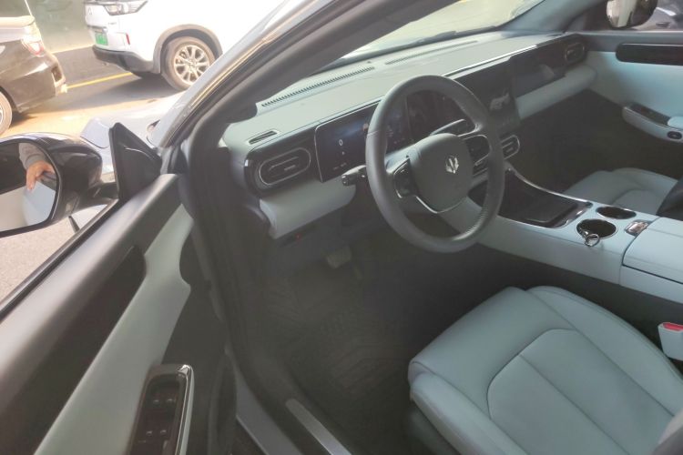 零跑汽车 零跑C01 2022款 四驱双电机高性能版中控内饰7003