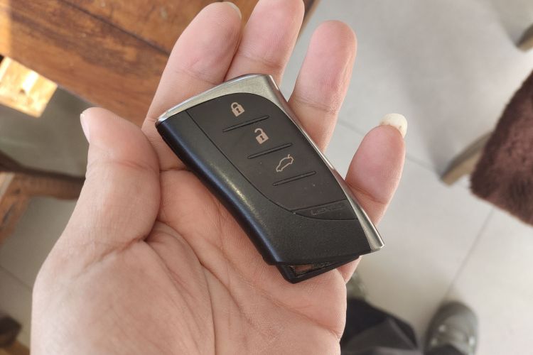 雷克萨斯ES 2020款 200 卓越版中控内饰11