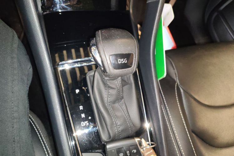 斯柯达 柯迪亚克 2018款 改款 TSI330 7座两驱豪华优享版中控内饰18