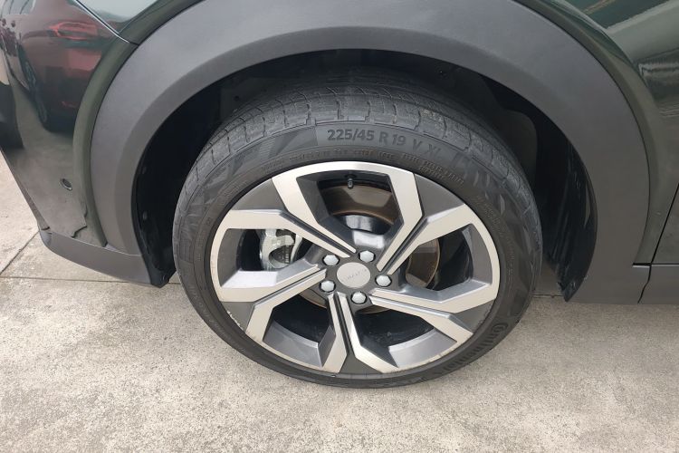 领克06 2023款 Remix 1.5T Hero车身外观6007