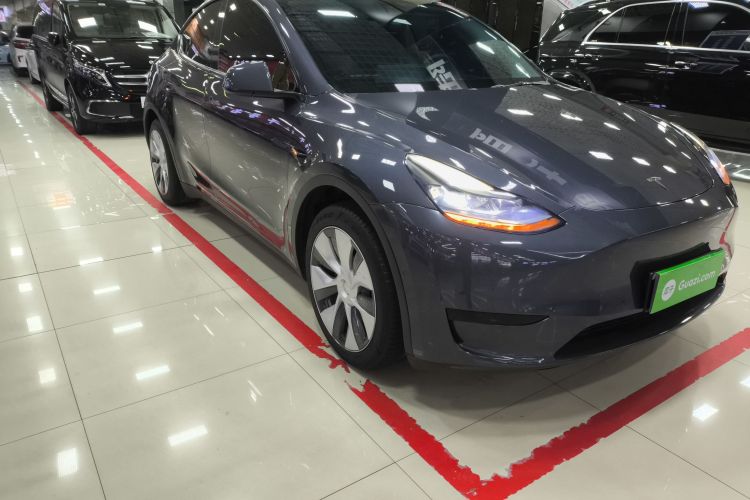 特斯拉 Model Y 2022款 改款 后轮驱动版车身外观6002