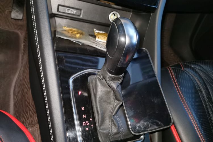 捷达VS5 2023款 280TSI 自动进取型中控内饰18