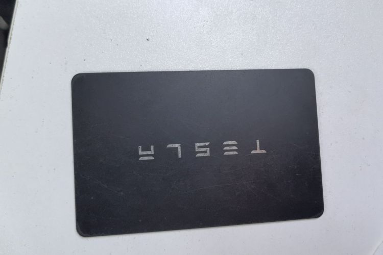 特斯拉 Model Y 2022款 改款 后轮驱动版中控内饰11