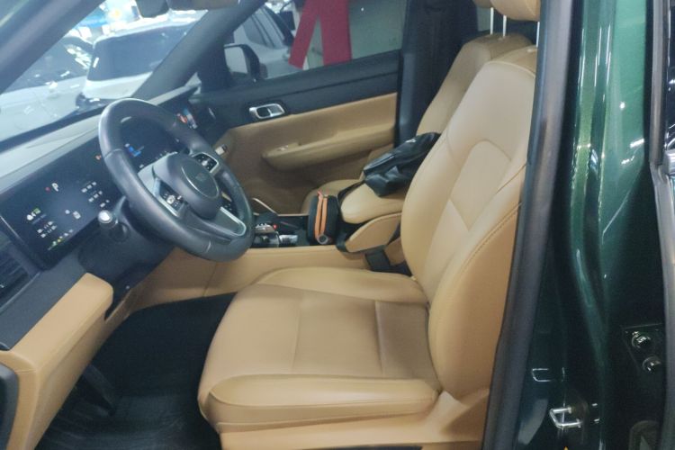 理想汽车 理想ONE 2021款 增程6座版中控内饰19