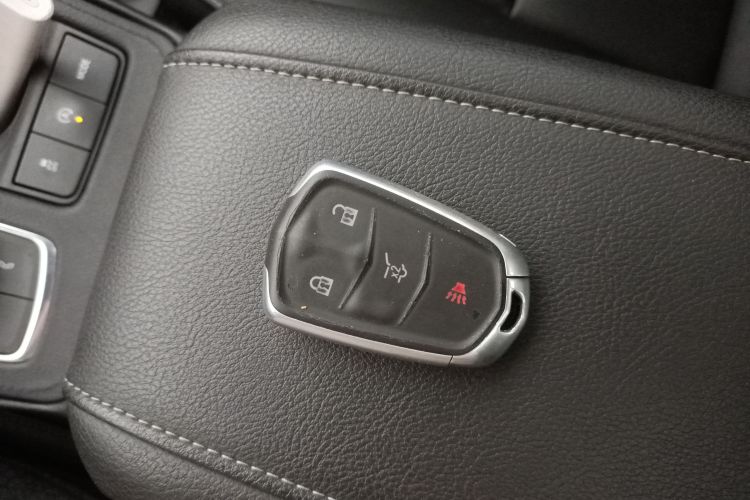 凯迪拉克XT4 2020款 28T 两驱领先型中控内饰11