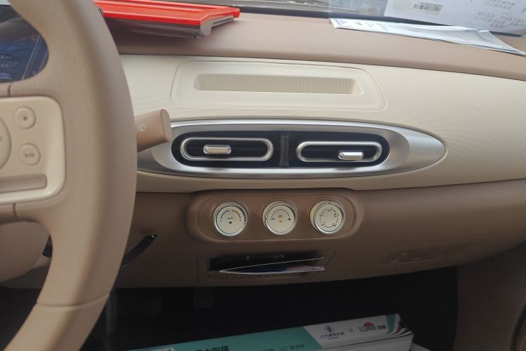 五菱汽车 宏光MINIEV 2025款 四门版 进阶款中控内饰16