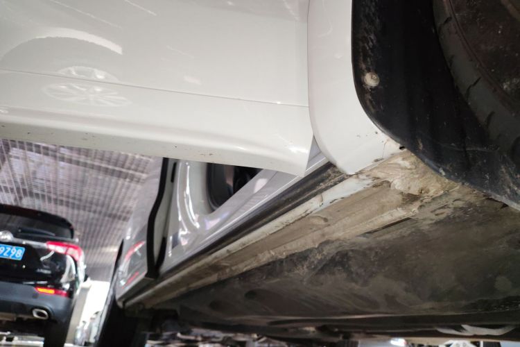 大众 夏朗 2018款 改款 380TSI 舒享型 7座局部细节9001