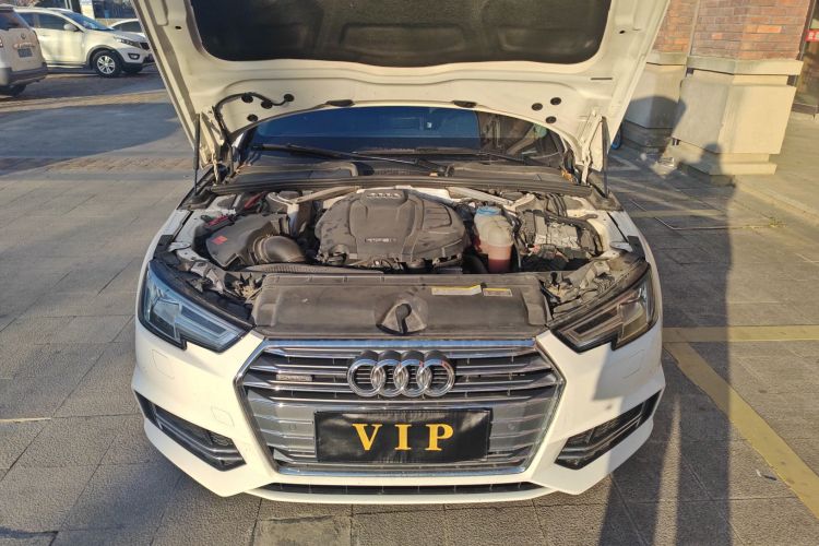 奥迪A4L 2018款 30周年年型 45 TFSI quattro 个性运动版机舱底盘24